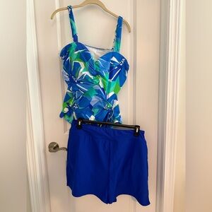 Floral Blue and Green Swimsuit Set 🌴💙🌴